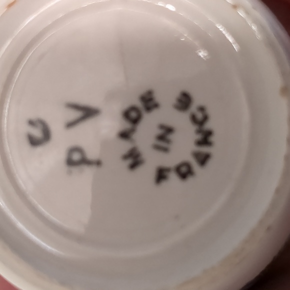 Delicate Teacup Saucer featuring Hand-Painted Partridge Nature Scene - Picture 4 of 6